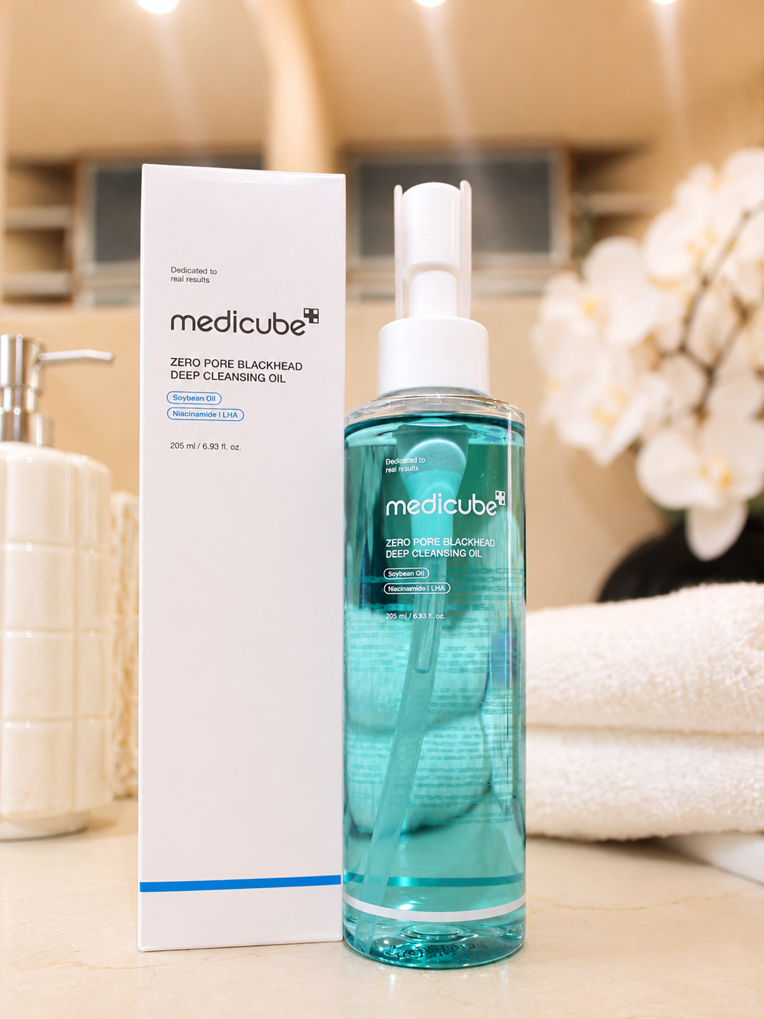 Medicube - Olejek głęboko oczyszczający z zaskórników Zero Pore, 205 ml