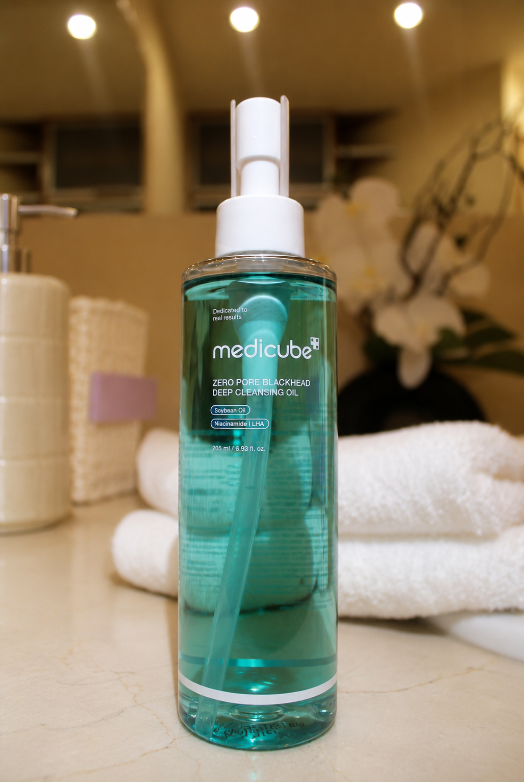 Medicube - Olejek głęboko oczyszczający z zaskórników Zero Pore, 205 ml