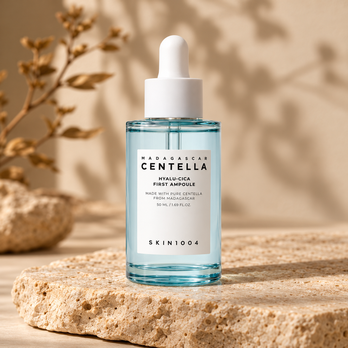 SKIN1004 Hyalu-Cica First Ampoule – ampułka nawilżająca i kojąca do twarzy, 50 ml